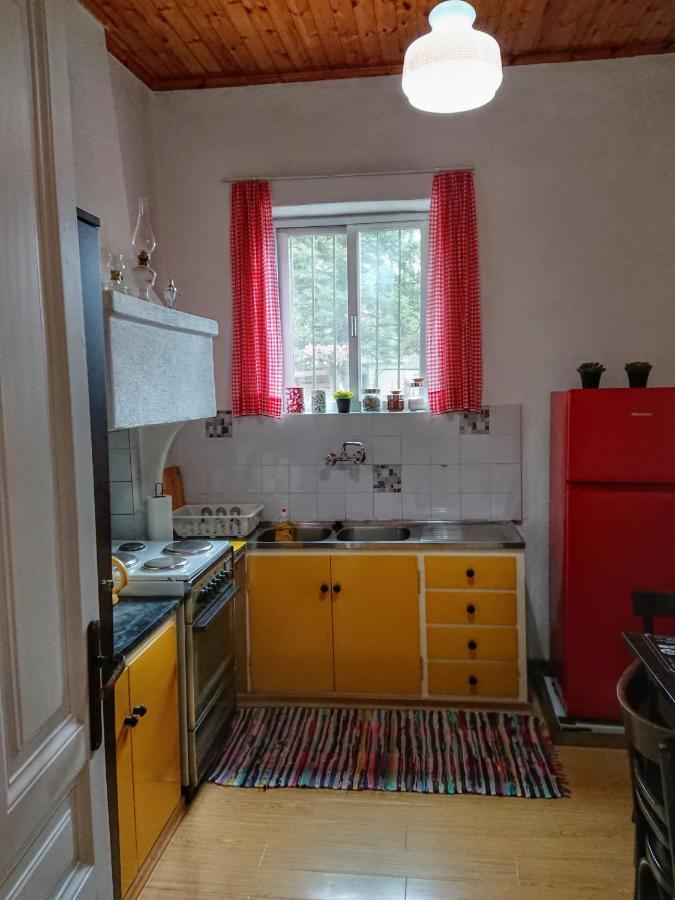 1935 Home Lilaia Екстер'єр фото