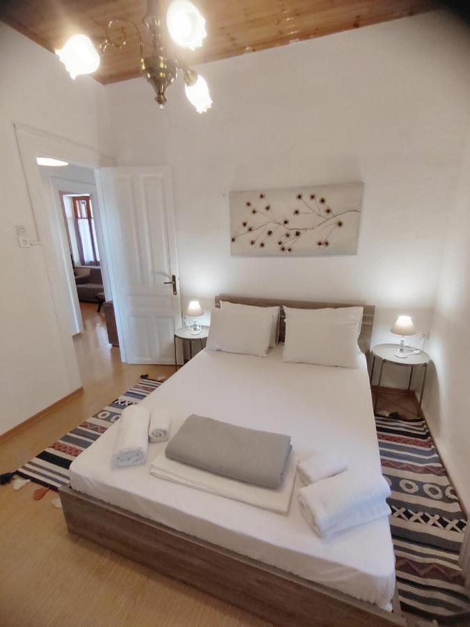 1935 Home Lilaia Екстер'єр фото